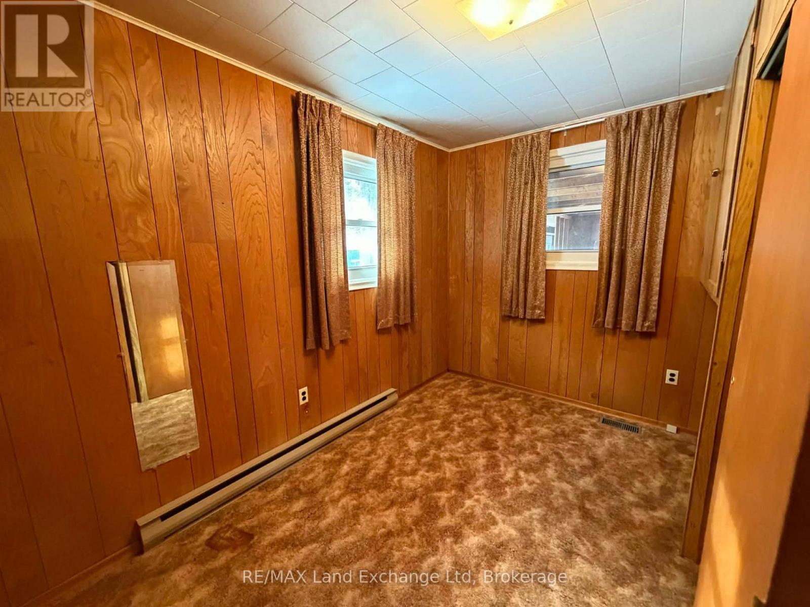 952 Havelock Street, Huron-Kinloss, Ontario N0G 2H0 - Photo 10 - X12812798