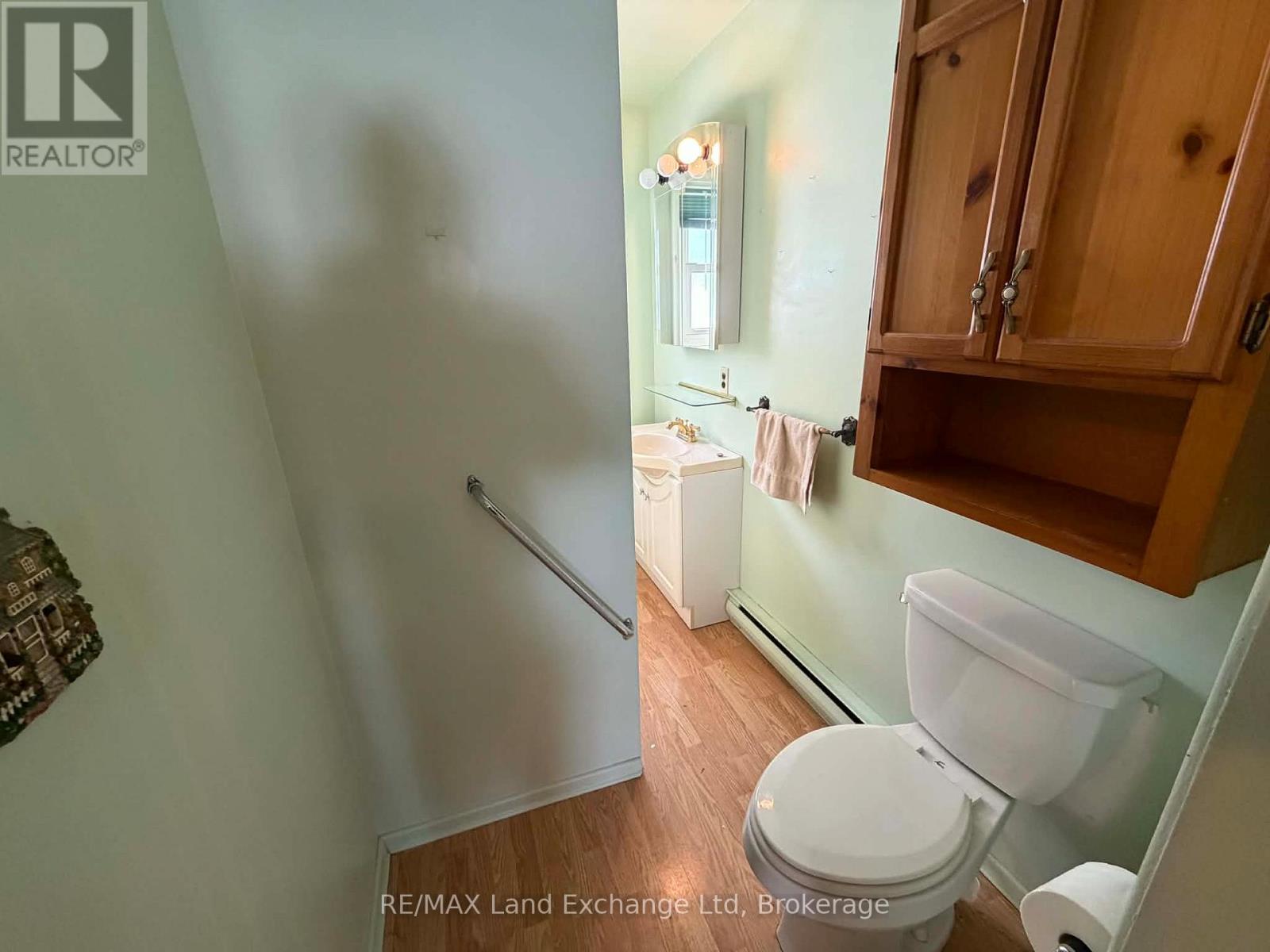 952 Havelock Street, Huron-Kinloss, Ontario N0G 2H0 - Photo 13 - X12812798