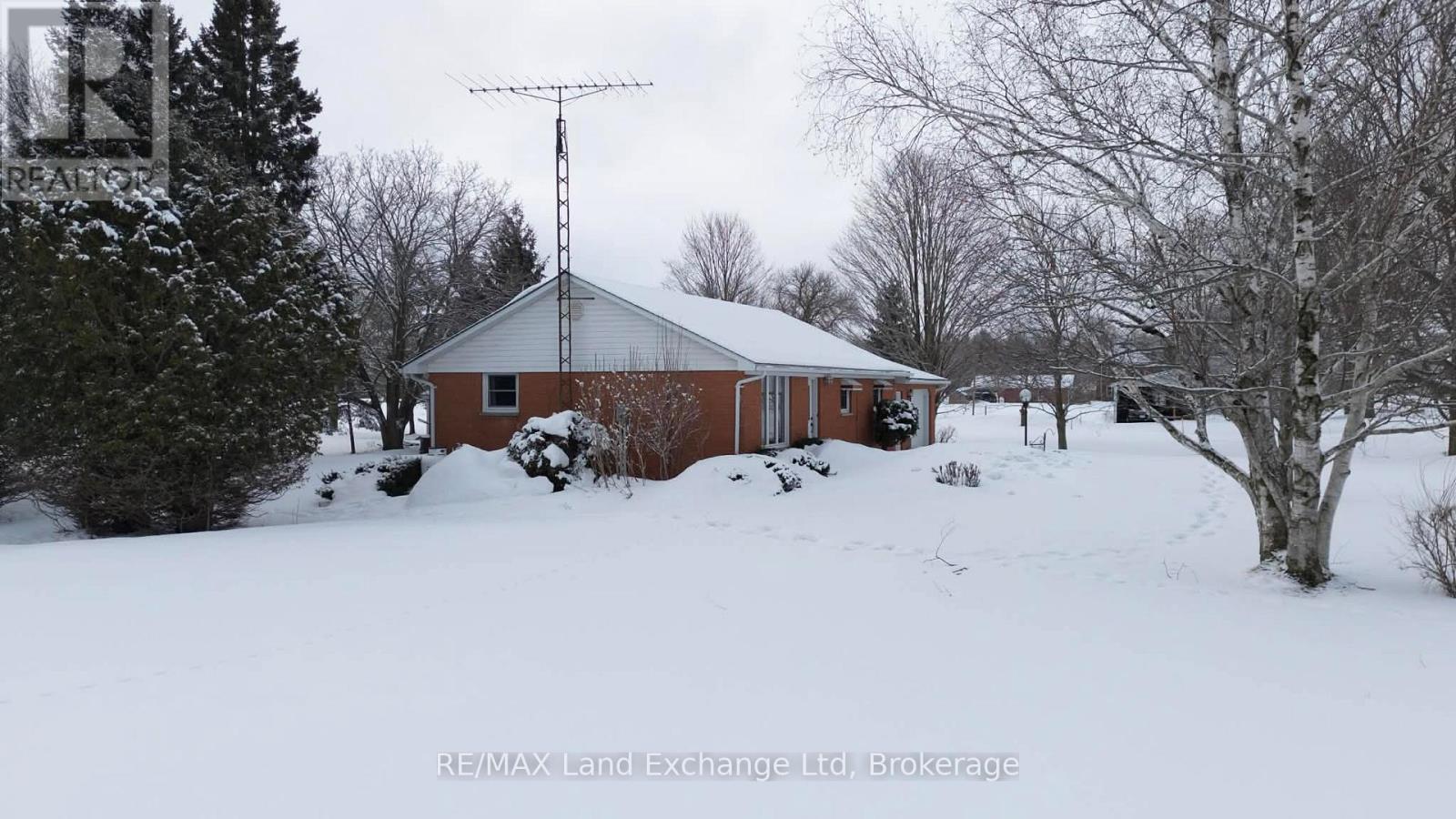 952 Havelock Street, Huron-Kinloss, Ontario N0G 2H0 - Photo 23 - X12812798