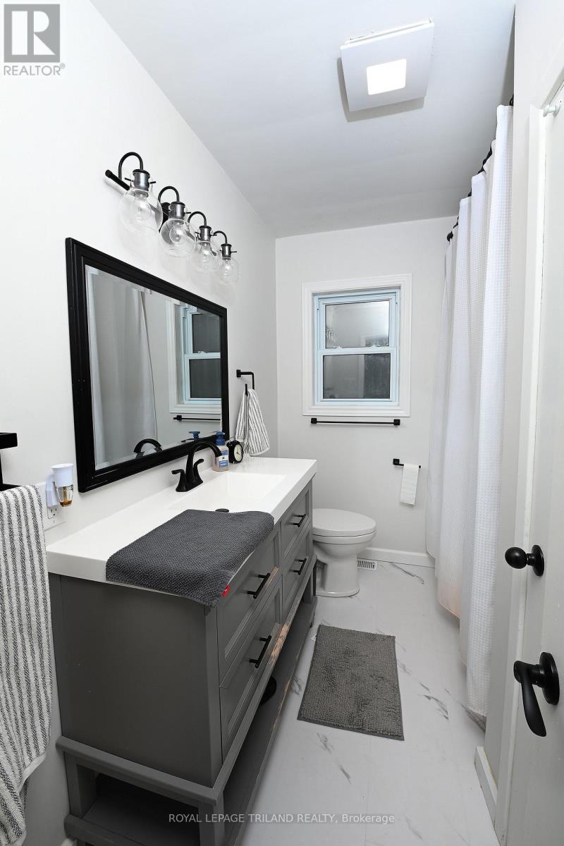 Photo 16 of 23 for 12 Mountsfield Drive