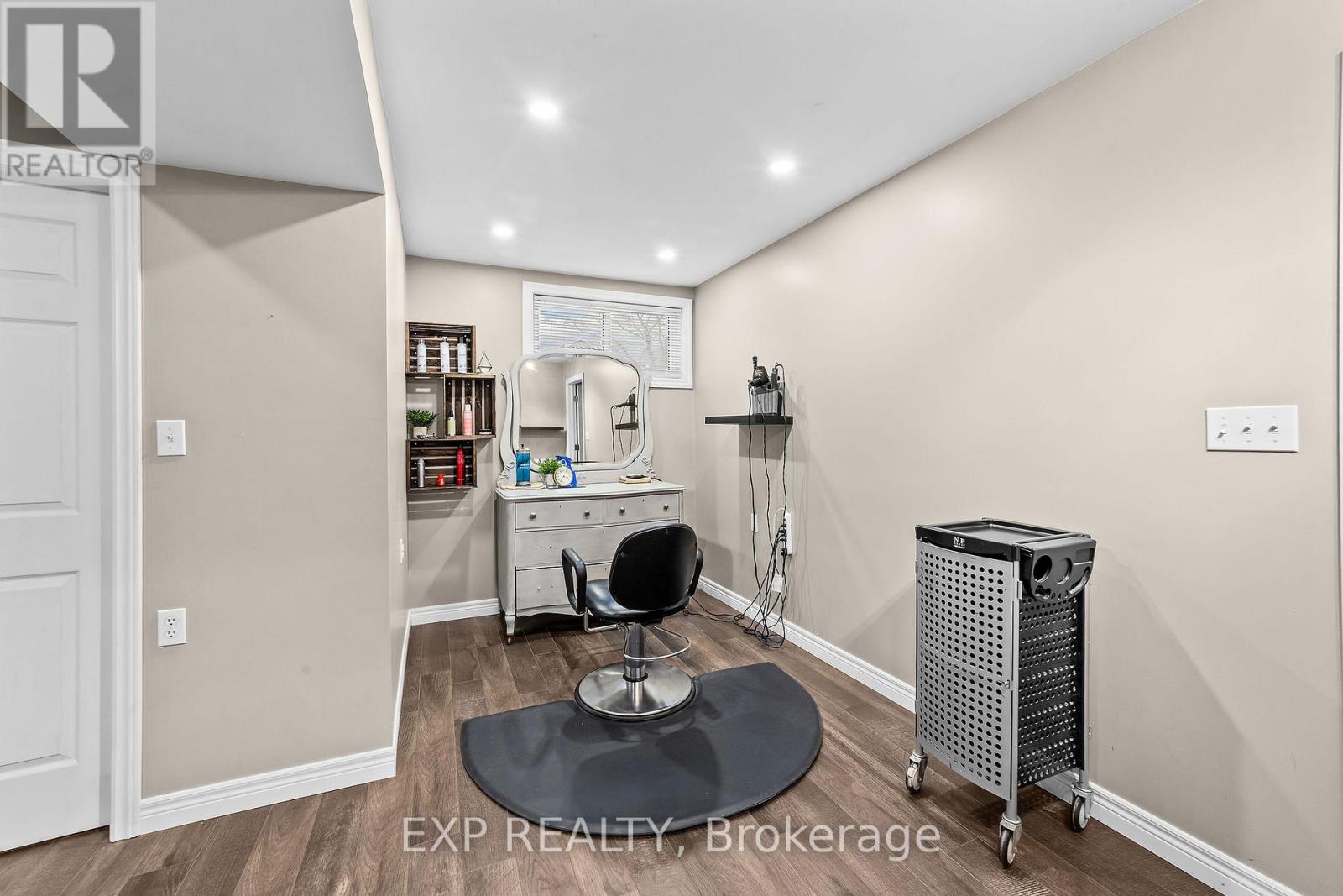 89 Ontario Street, Lambton Shores, Ontario  N0M 2N0 - Photo 20 - X12812896