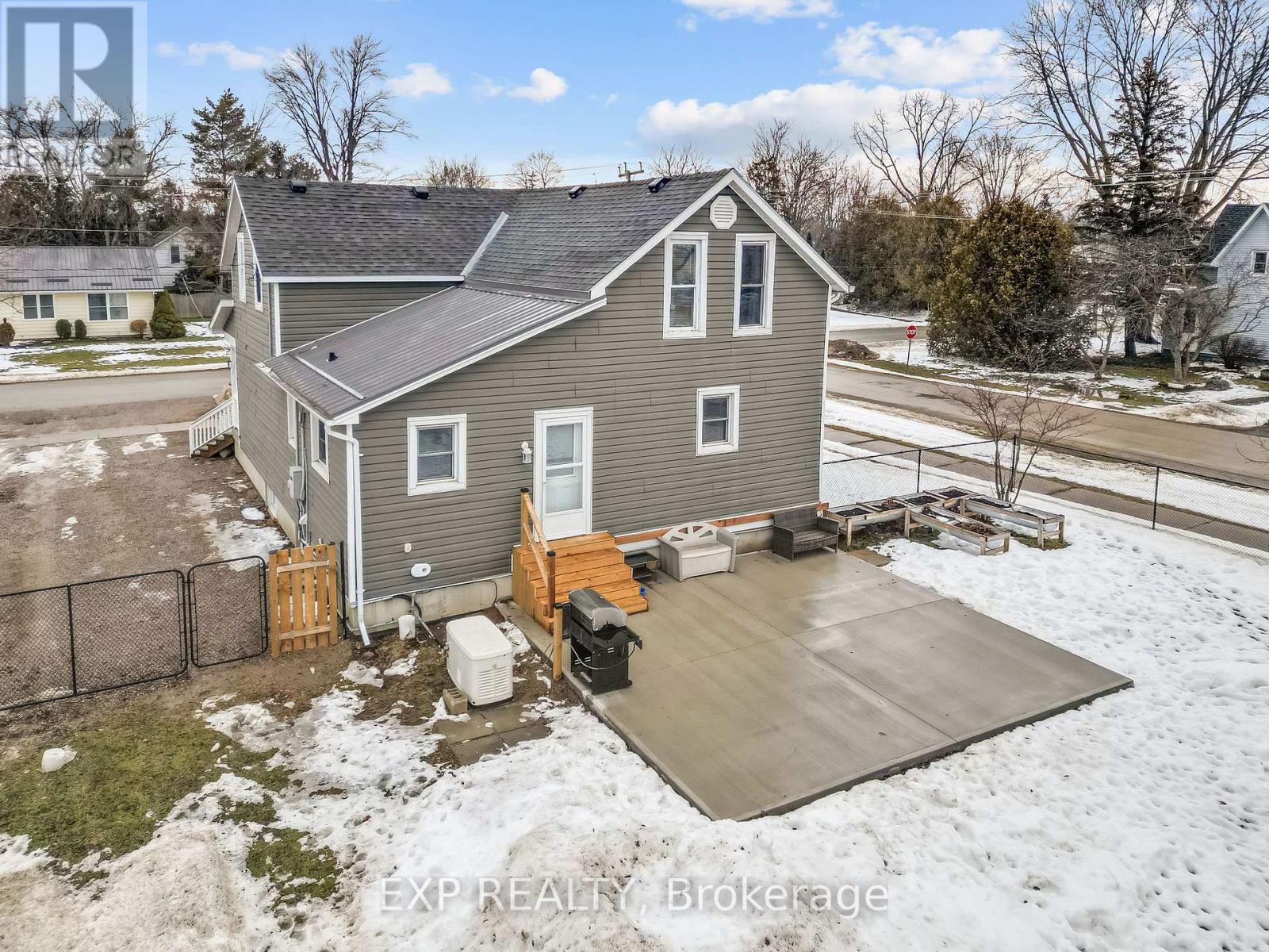 89 Ontario Street, Lambton Shores, Ontario  N0M 2N0 - Photo 28 - X12812896