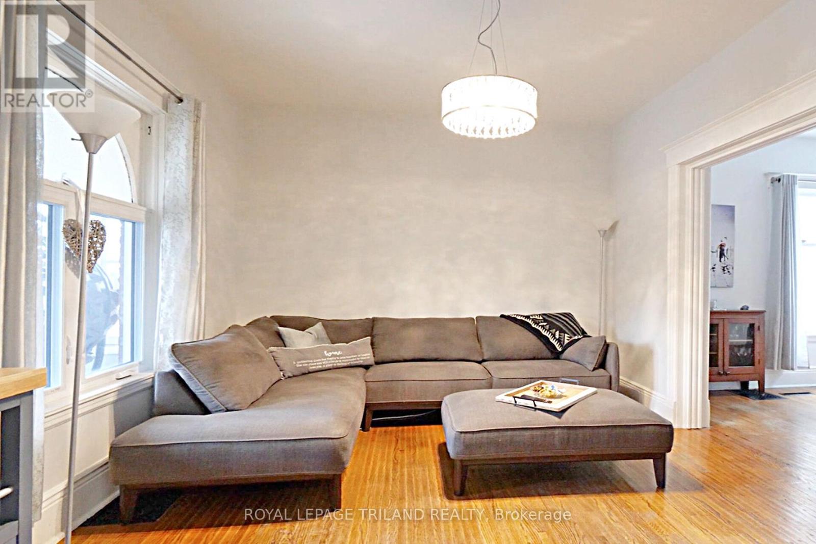 86 Kains Street, St. Thomas, Ontario  N5P 1N7 - Photo 6 - X12812974