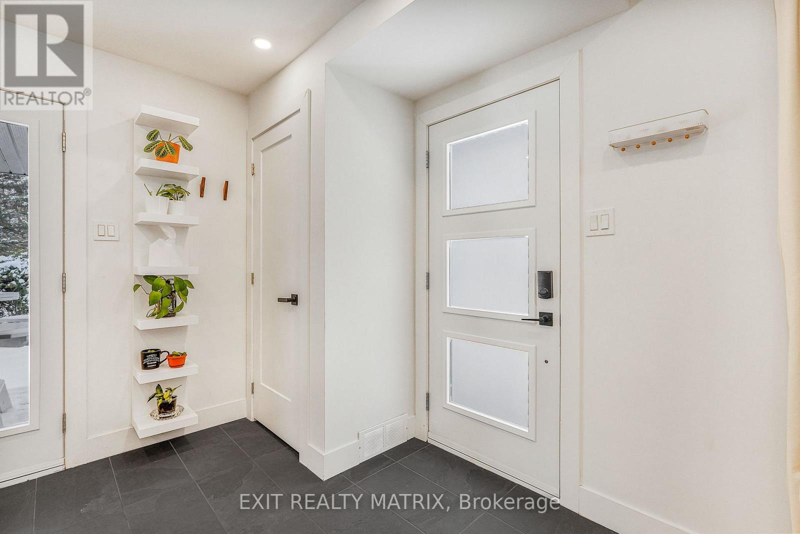 224 Wilshire Avenue, Ottawa, Ontario  K2C 0E5 - Photo 4 - X12812874