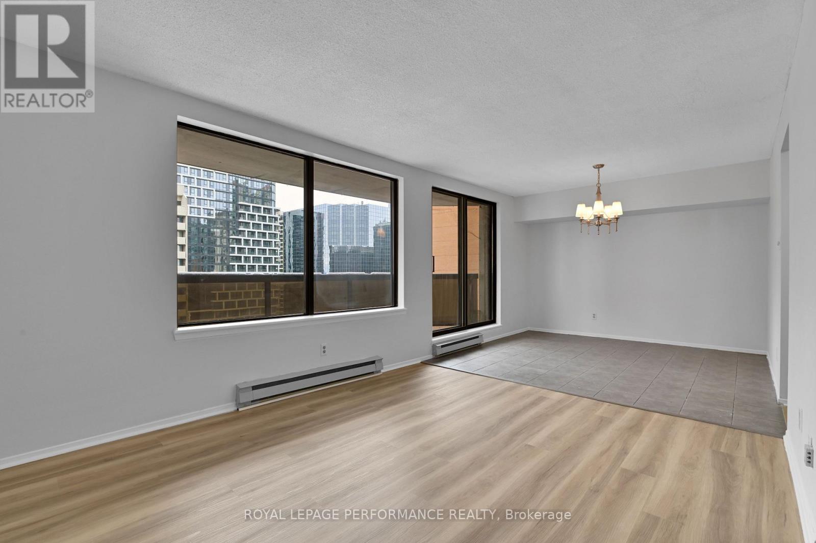 1701 - 470 Laurier Avenue W, Ottawa, Ontario  K1R 7W9 - Photo 10 - X12812898