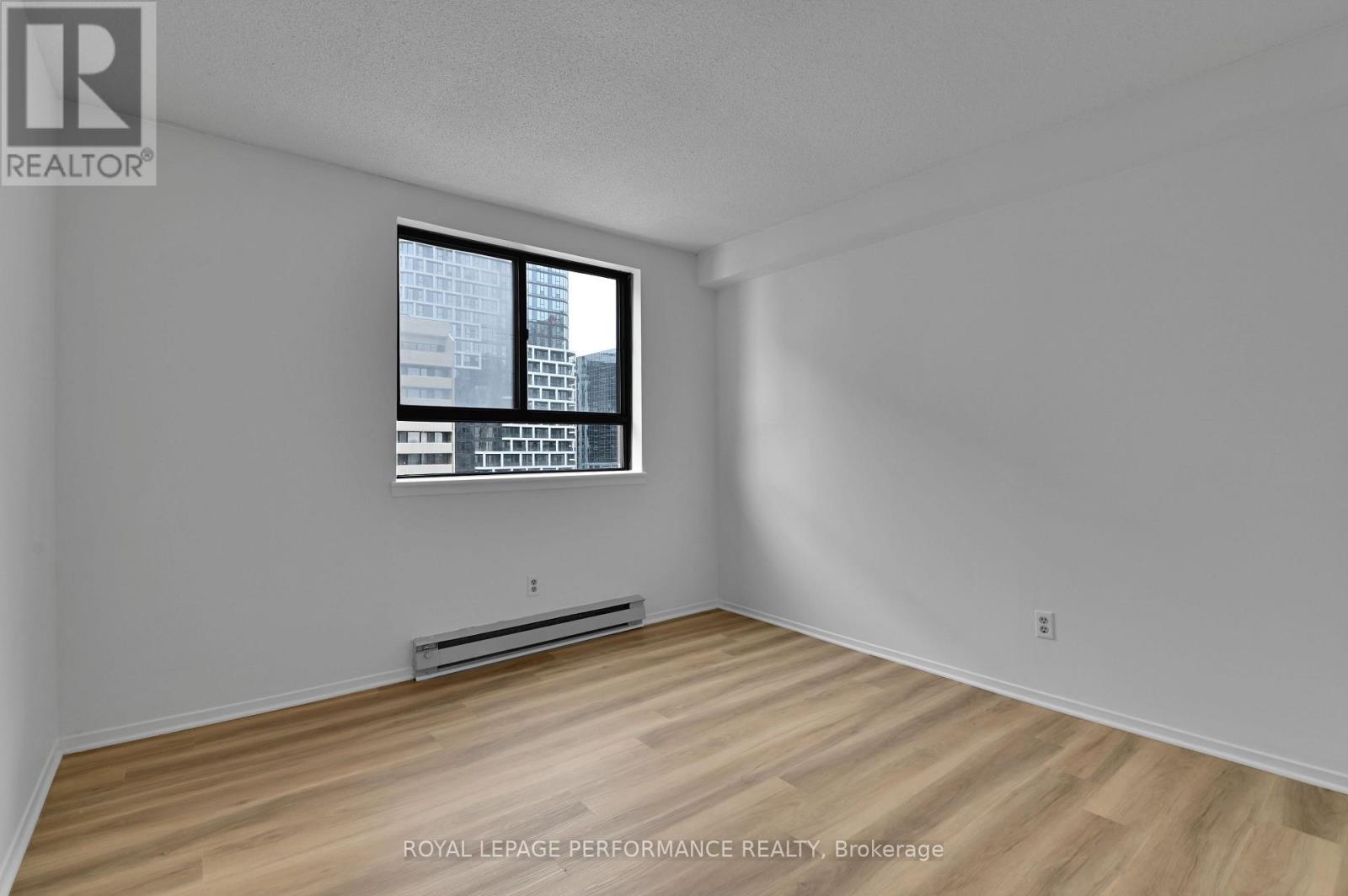 1701 - 470 Laurier Avenue W, Ottawa, Ontario  K1R 7W9 - Photo 17 - X12812898