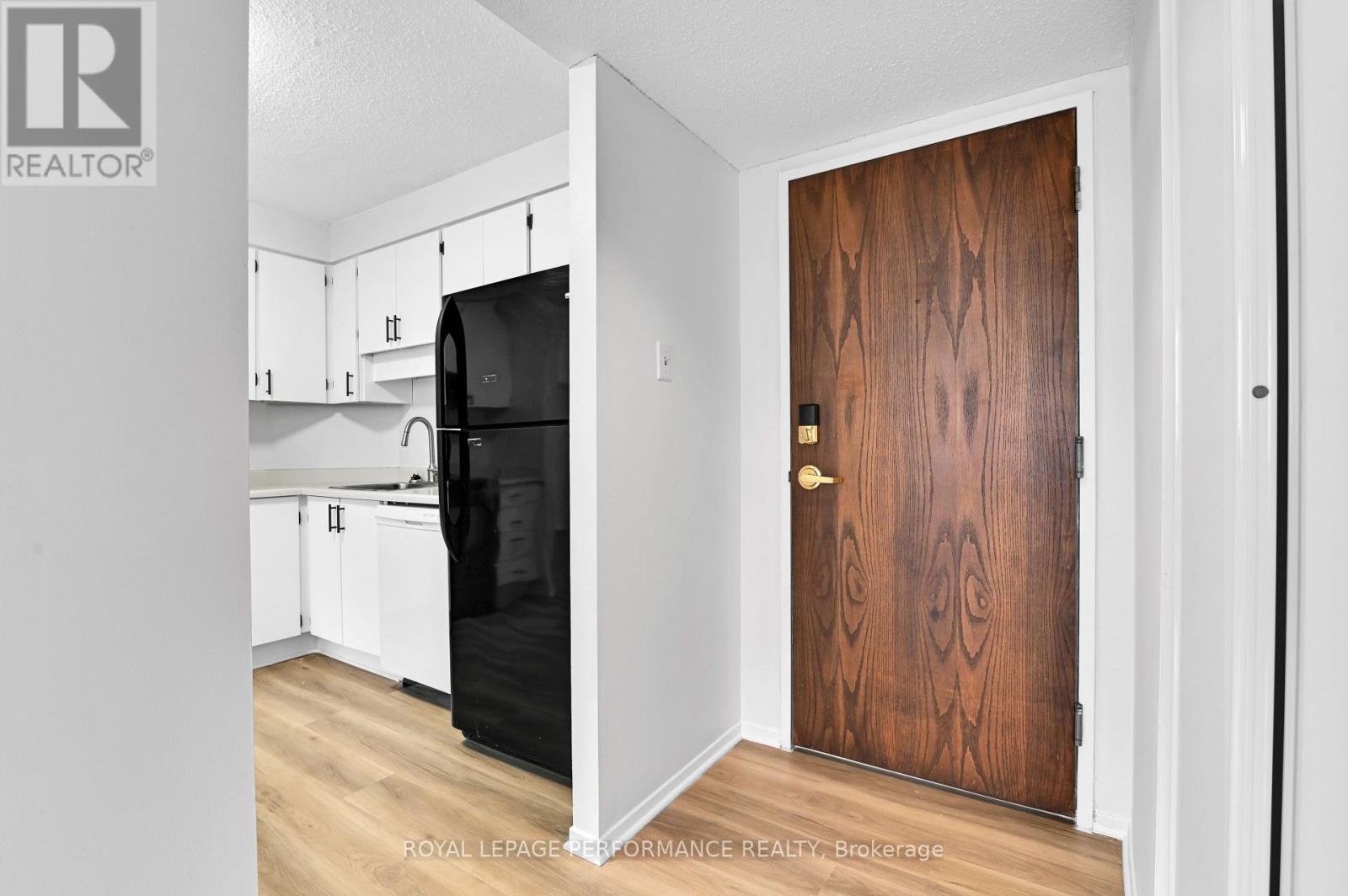 1701 - 470 Laurier Avenue W, Ottawa, Ontario  K1R 7W9 - Photo 7 - X12812898