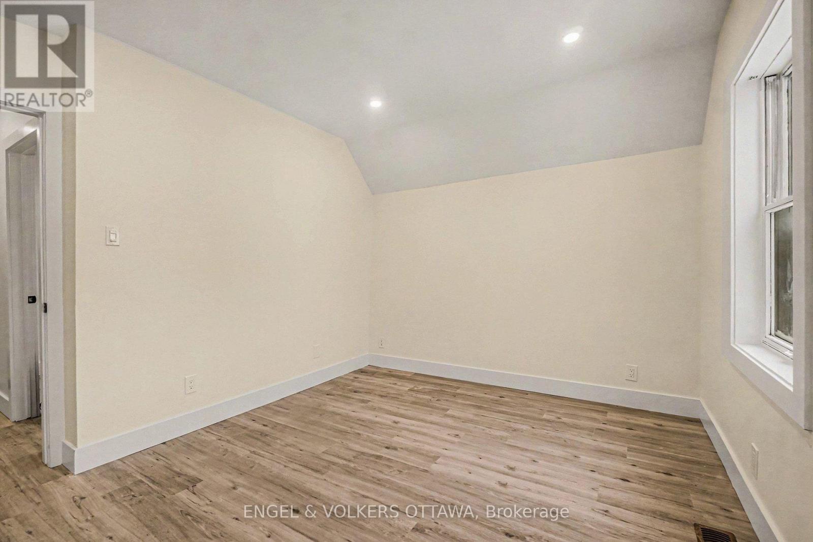 2 - 97 Main Street, Ottawa, Ontario  K1S 1B7 - Photo 16 - X12812938