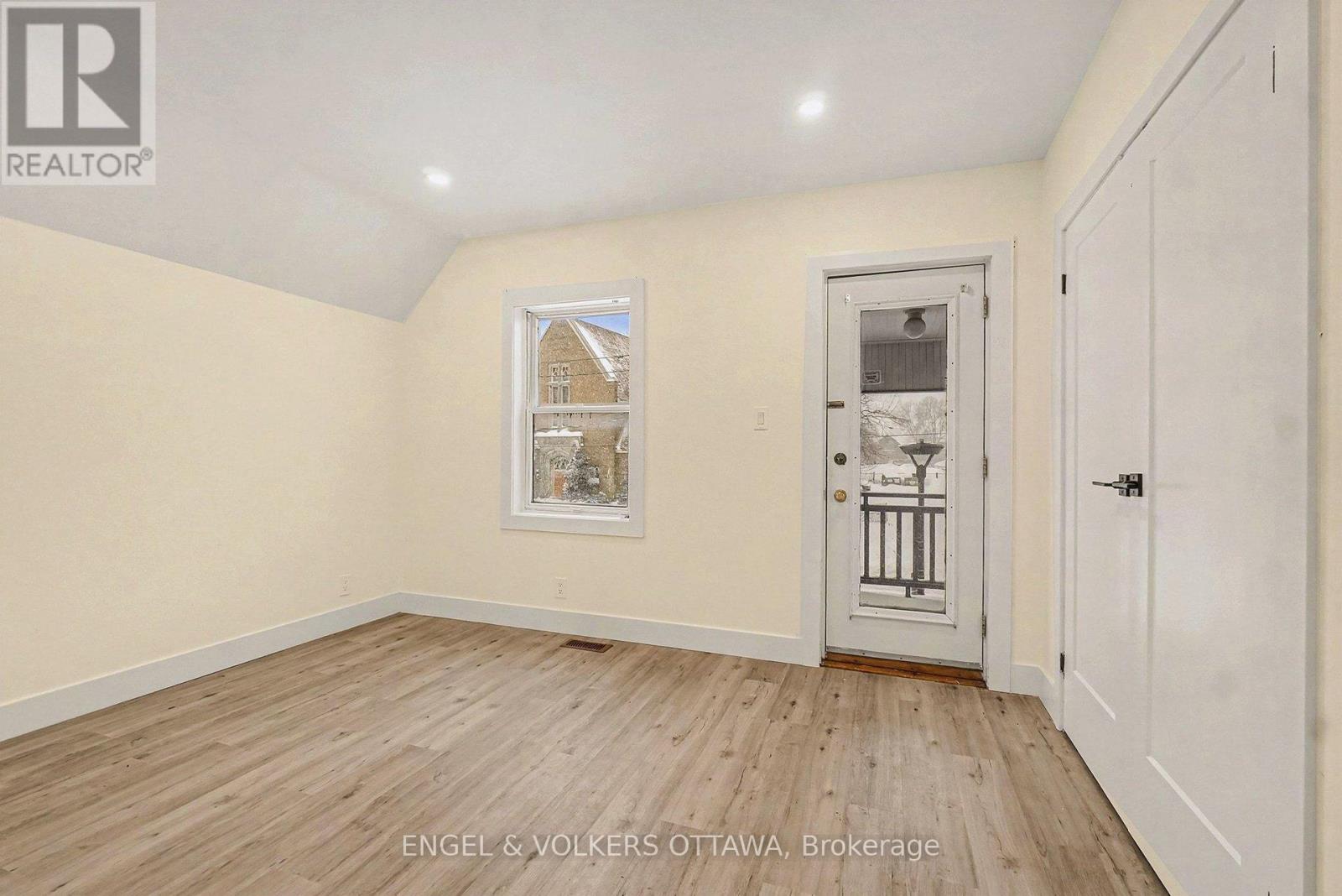 2 - 97 Main Street, Ottawa, Ontario  K1S 1B7 - Photo 3 - X12812938