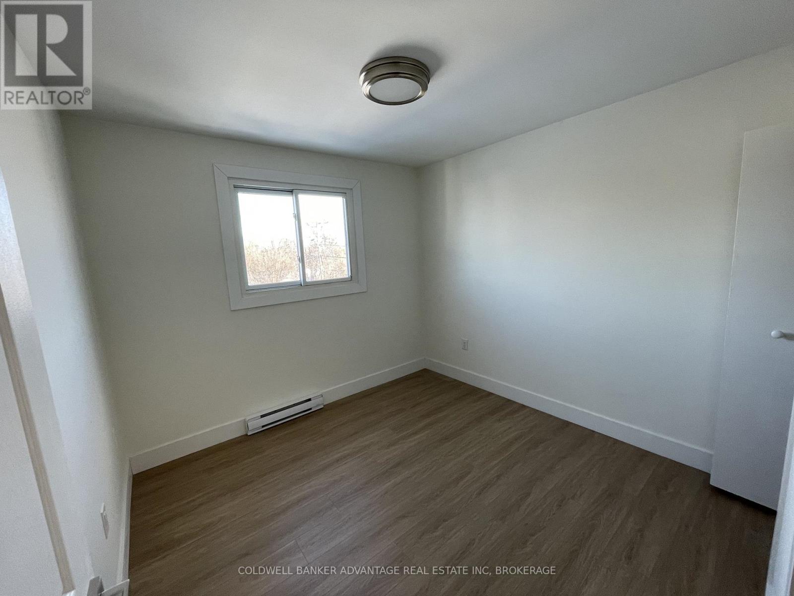 6 - 136 Wilton Avenue, Welland, Ontario  L3C 2A4 - Photo 10 - X12716724