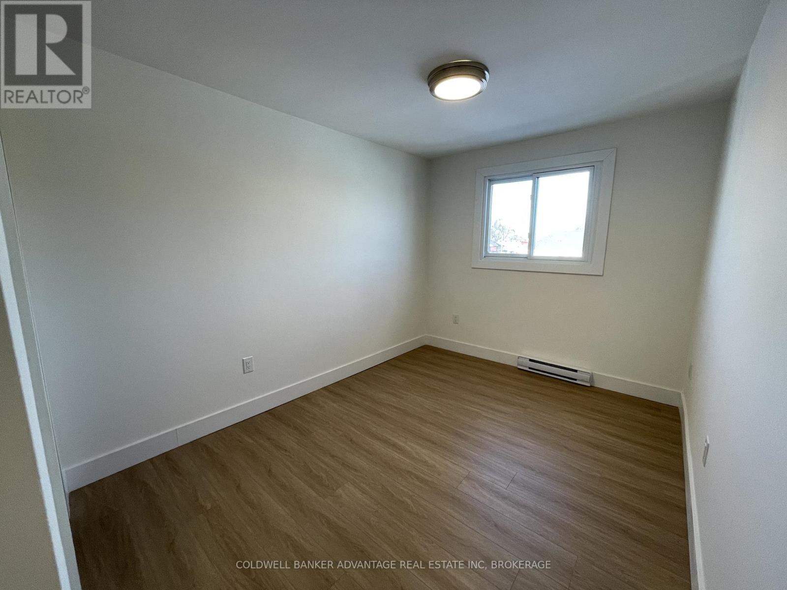 6 - 136 Wilton Avenue, Welland, Ontario  L3C 2A4 - Photo 8 - X12716724