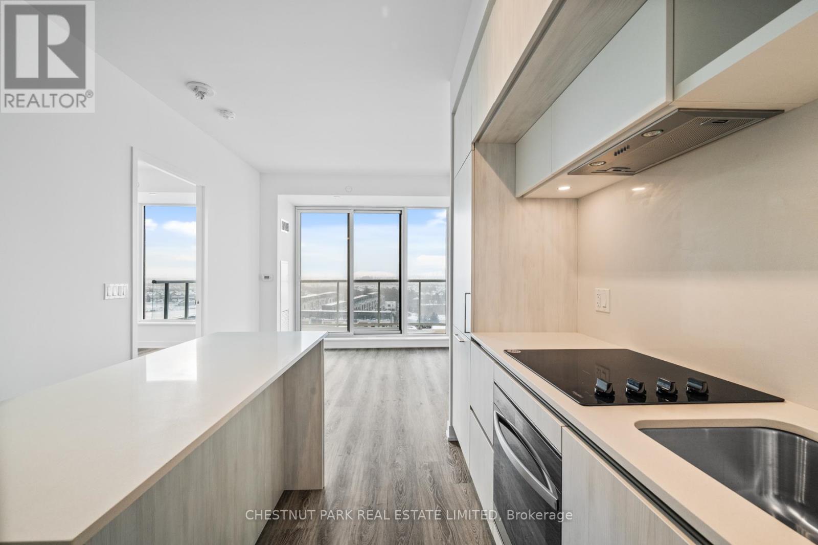 1032 - 2 DAVID EYER ROAD, Richmond Hill, Ontario