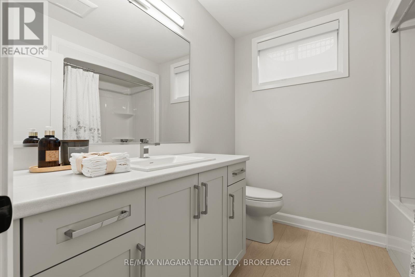 27 Maple Leaf Avenue S, Fort Erie (Ridgeway), Ontario  L0S 1N0 - Photo 34 - X12812750