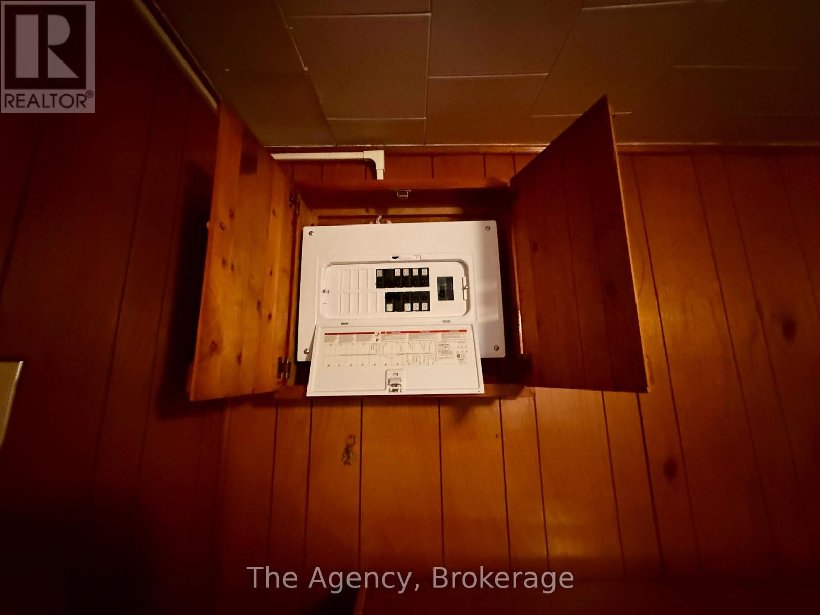 484 East Main Street, Welland, Ontario  L3B 3X6 - Photo 13 - X12812776