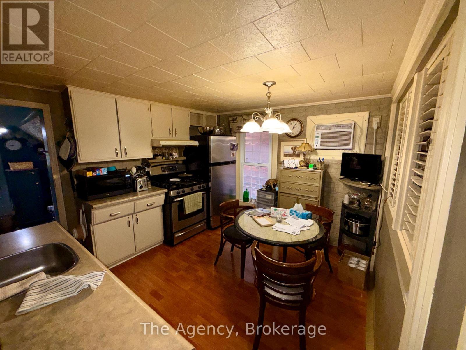 484 East Main Street, Welland, Ontario  L3B 3X6 - Photo 22 - X12812776