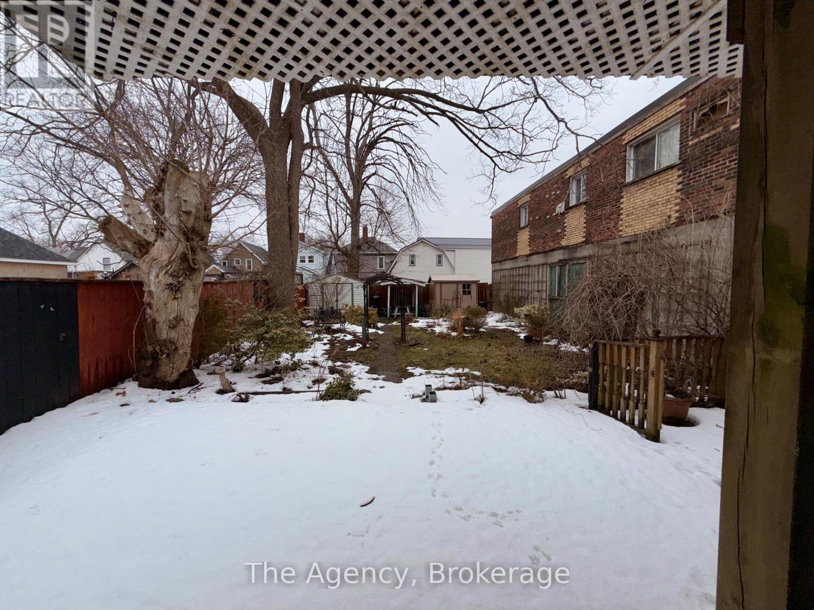 484 East Main Street, Welland, Ontario  L3B 3X6 - Photo 37 - X12812776