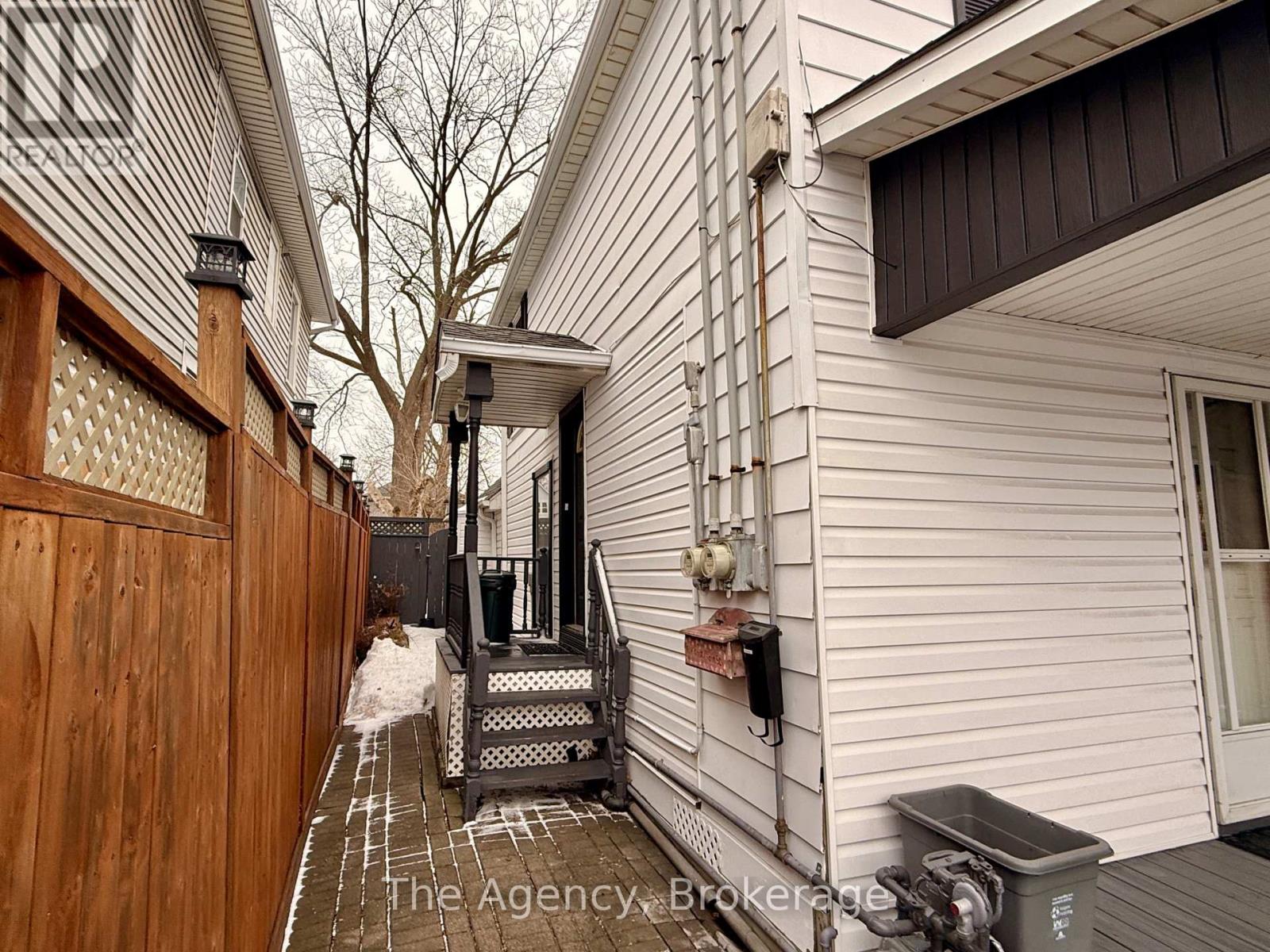 484 East Main Street, Welland, Ontario  L3B 3X6 - Photo 38 - X12812776