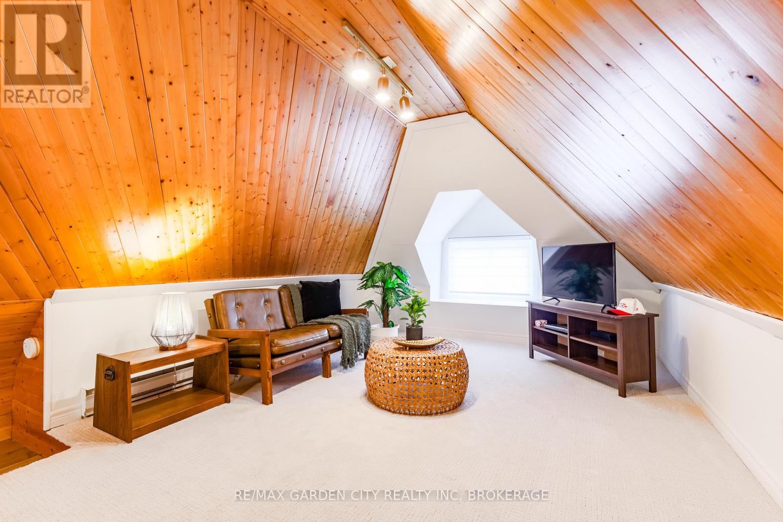 254 St Clair Boulevard, Hamilton, Ontario  L8M 2P2 - Photo 23 - X12812846