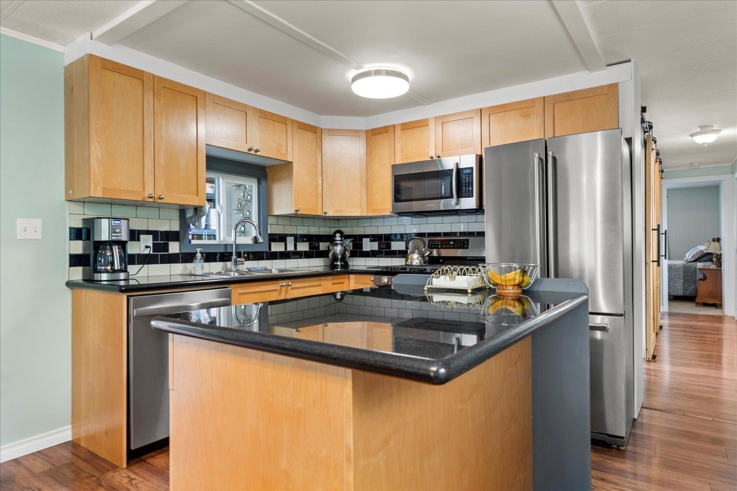 48 45640 Watson Road, Garrison Crossing, Chilliwack, British Columbia  V2R 3R1 - Photo 3 - R3092400