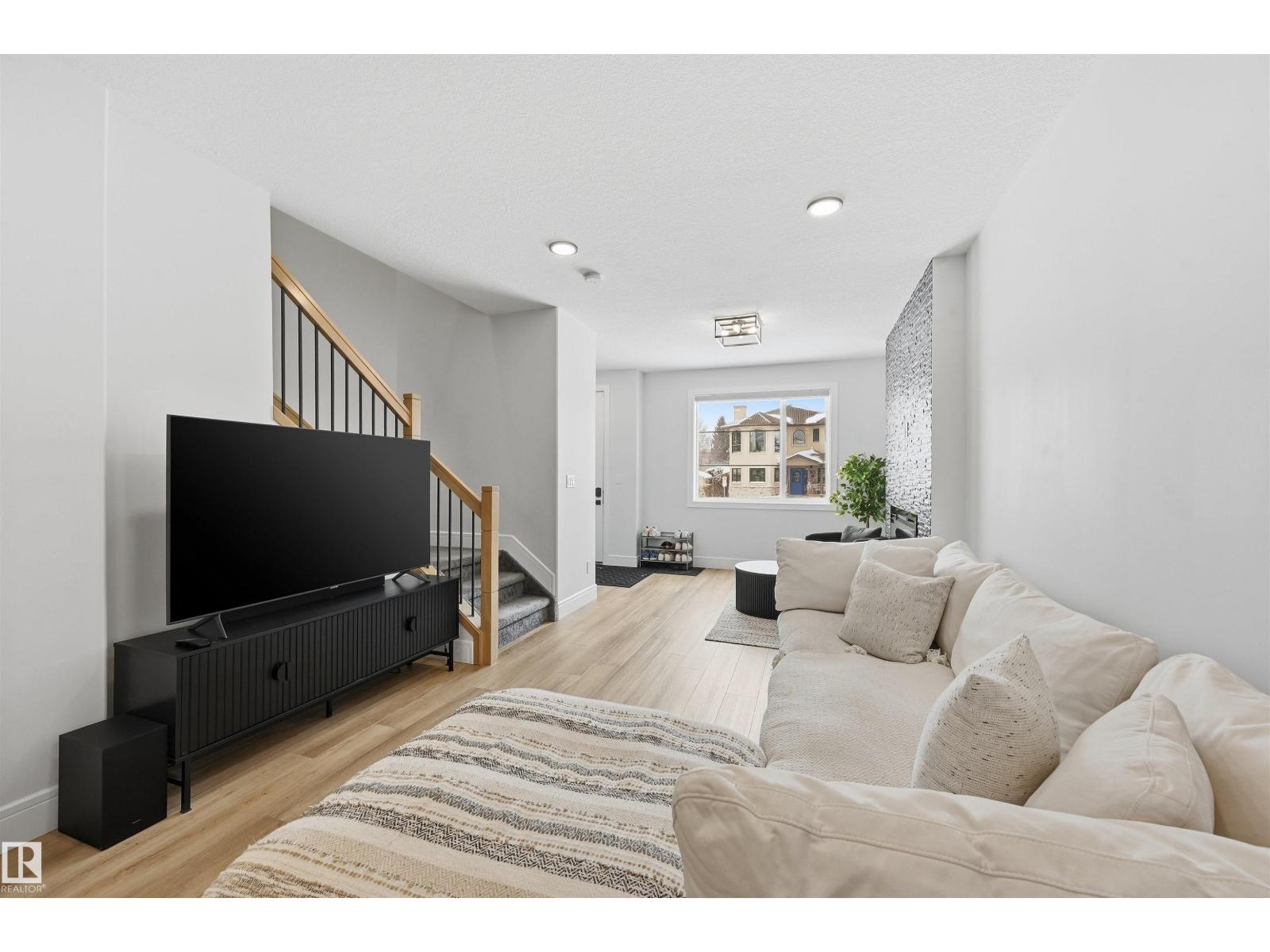 10907 151 St Nw, Edmonton, Alberta  T5P 1W2 - Photo 9 - E4474415