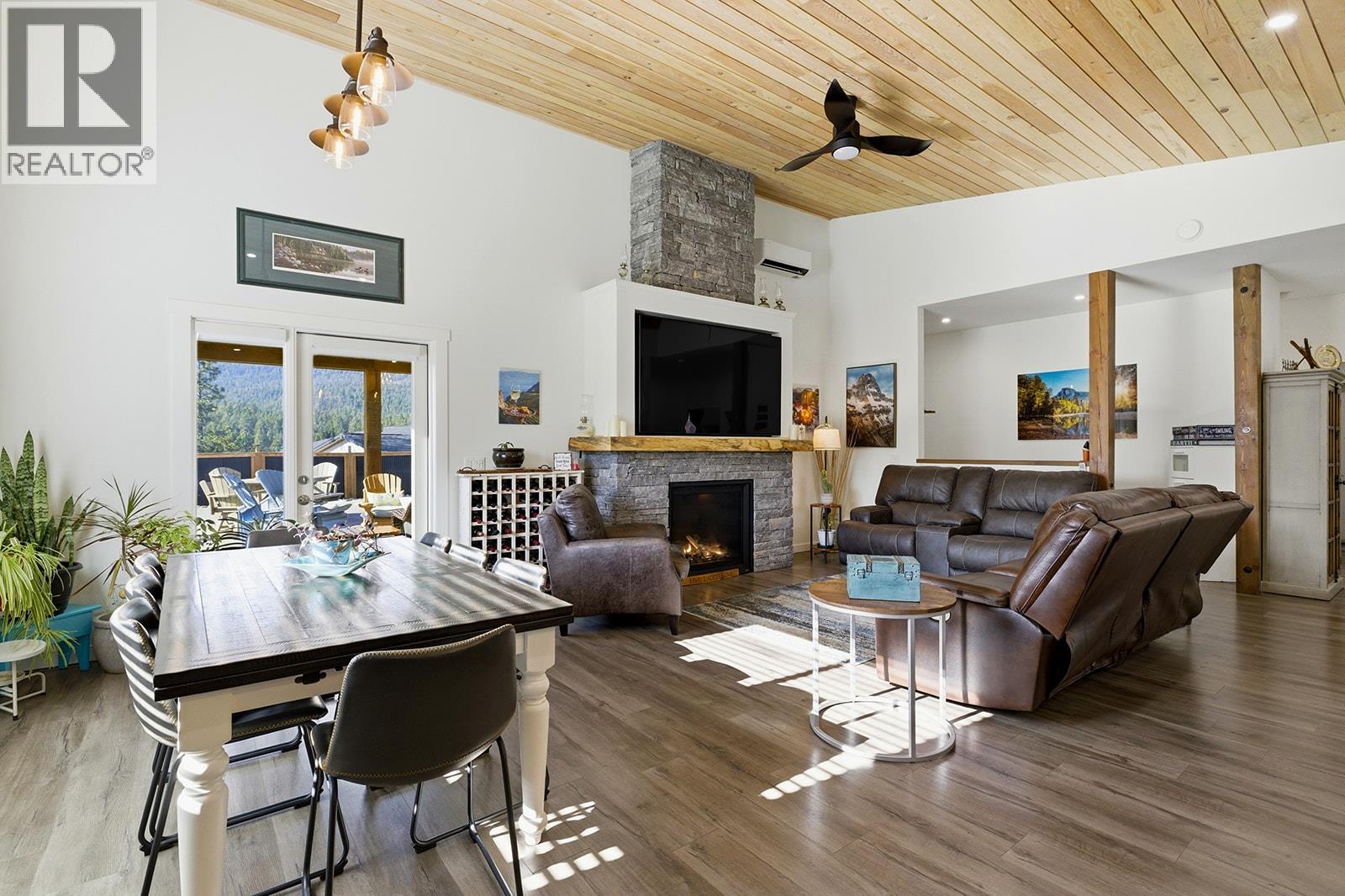 7145 Dunwaters Road Kelowna Photo 38