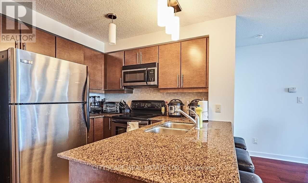 1508 - 18 Harbour Street, Toronto (Waterfront Communities), Ontario  M5J 2Z6 - Photo 2 - C12812816