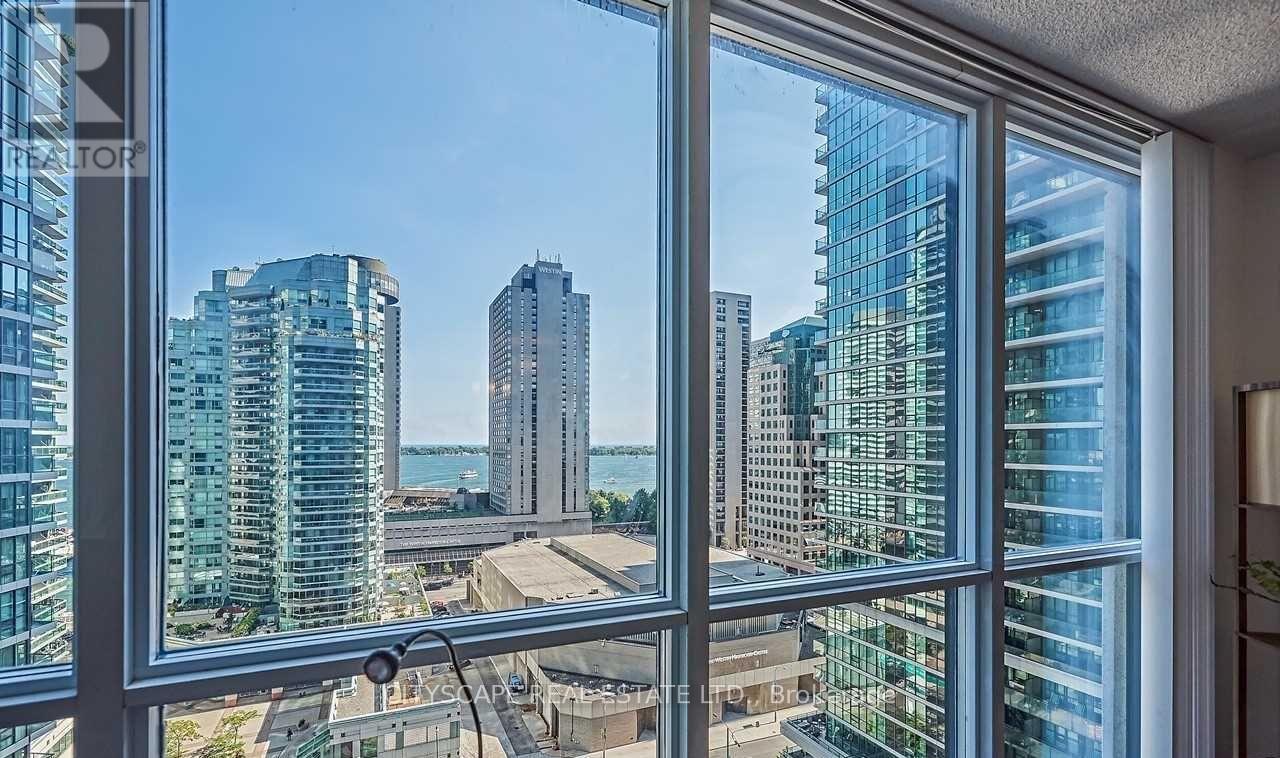 1508 - 18 Harbour Street, Toronto (Waterfront Communities), Ontario  M5J 2Z6 - Photo 3 - C12812816