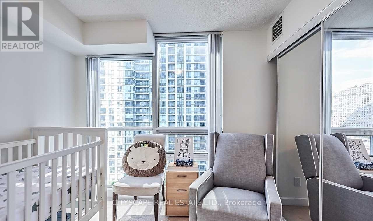 1508 - 18 Harbour Street, Toronto (Waterfront Communities), Ontario  M5J 2Z6 - Photo 8 - C12812816