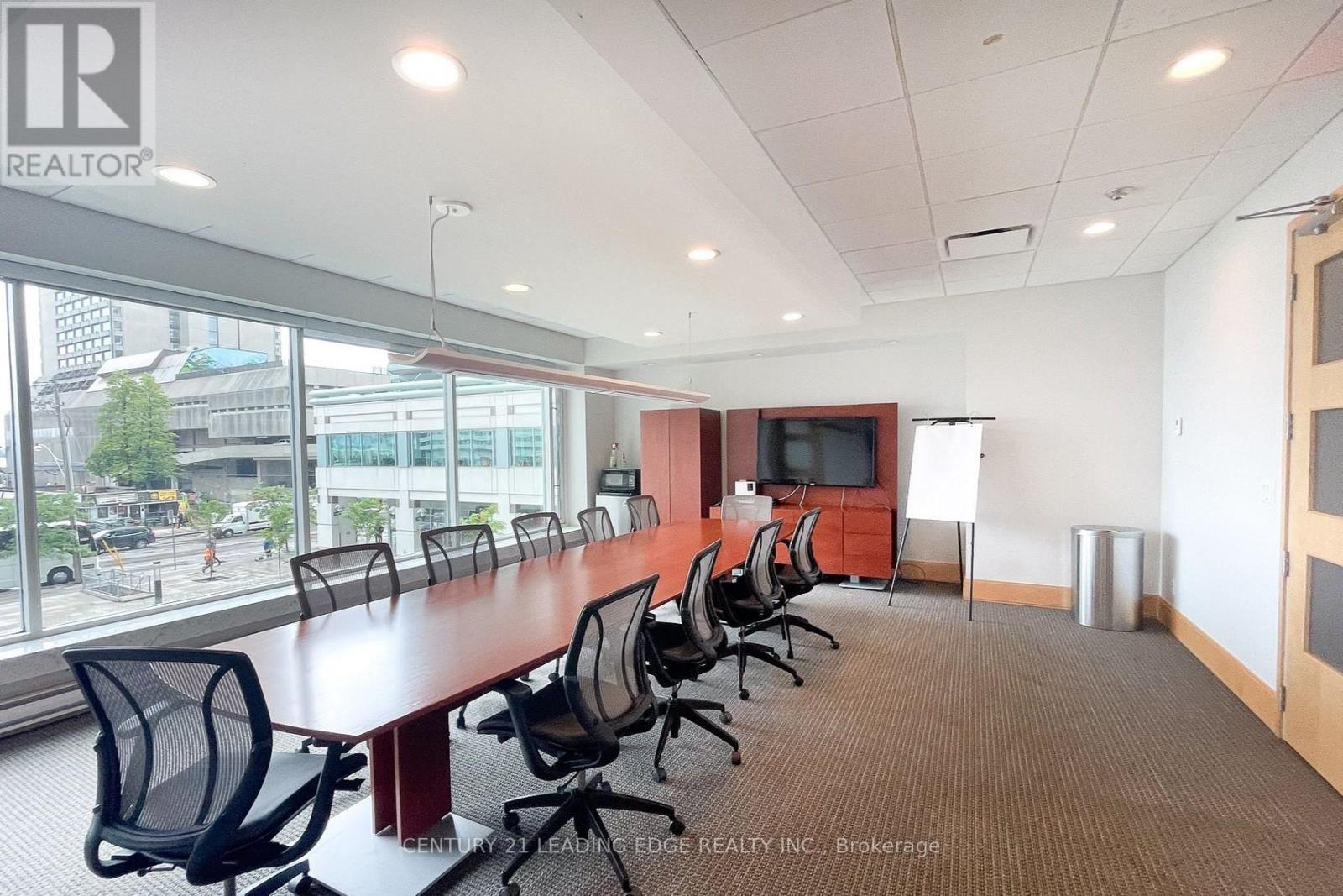 607 - 10 Queens Quay W, Toronto, Ontario  M5J 2R9 - Photo 36 - C12812940