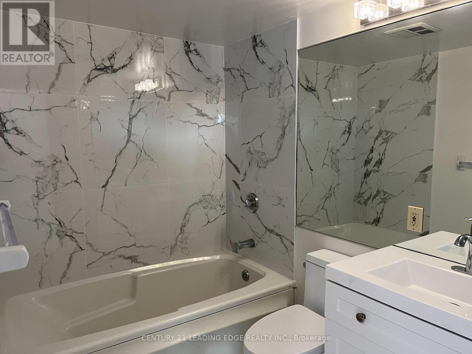 607 - 10 Queens Quay W, Toronto, Ontario  M5J 2R9 - Photo 8 - C12812940