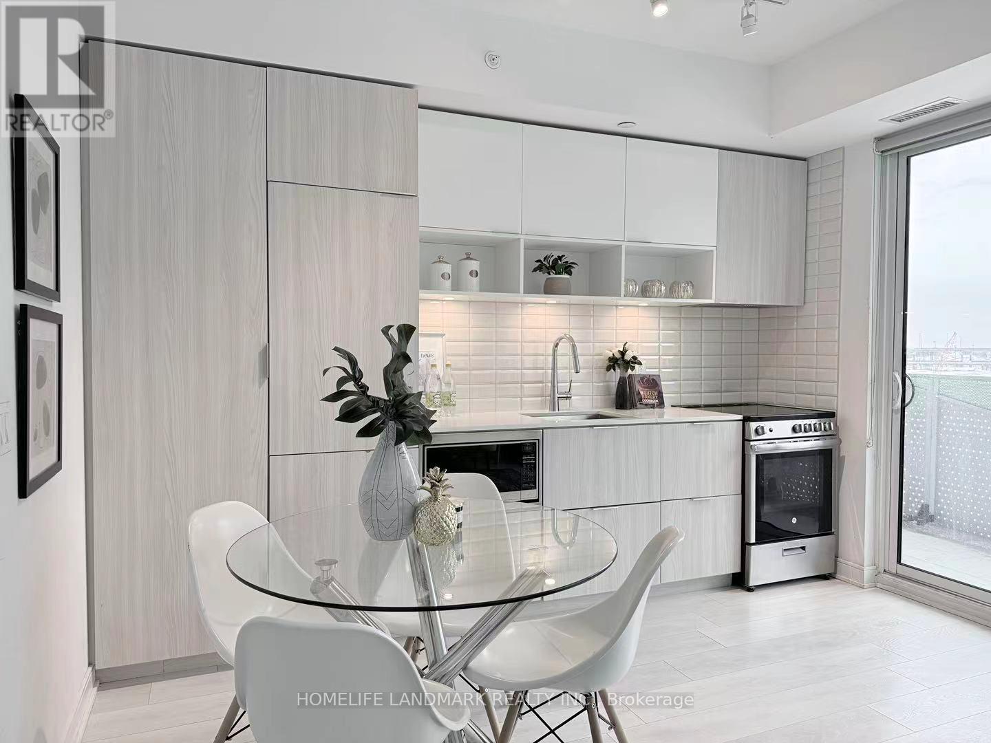 60 Tannery Street, Toronto, Ontario  M5A 0S8 - Photo 8 - C12812948