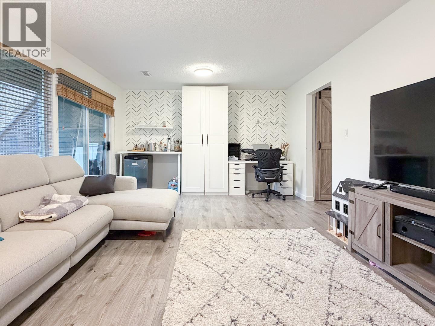 8122 Forest Grove Drive, Burnaby, British Columbia  V5A 4G9 - Photo 22 - R3088848