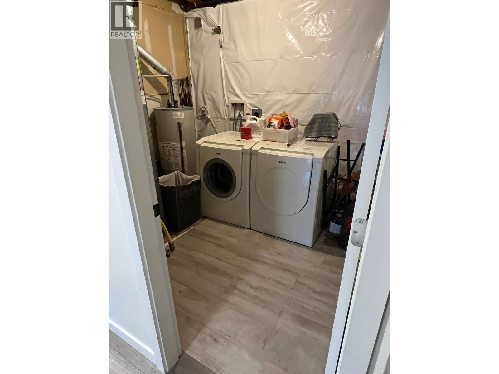 8122 Forest Grove Drive, Burnaby, British Columbia  V5A 4G9 - Photo 24 - R3088848