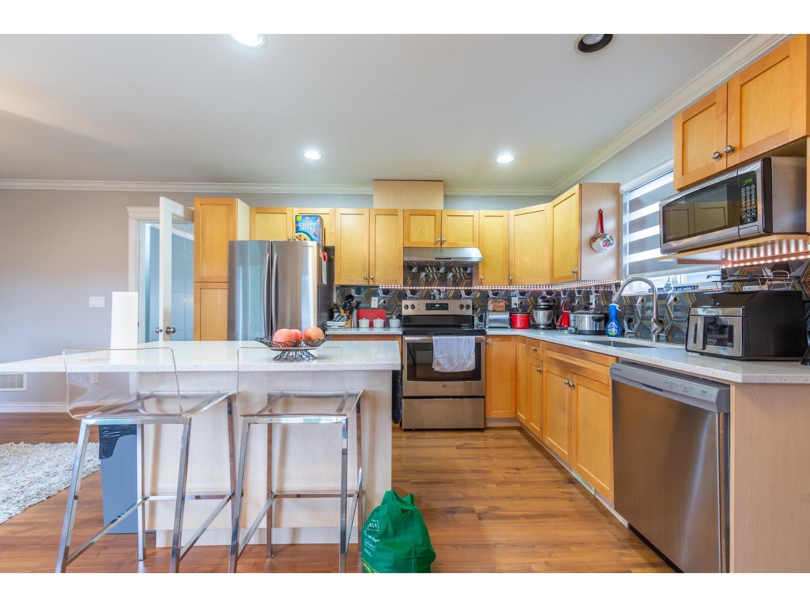 32967 Egglestone Avenue, Mission, British Columbia  V2V 7R7 - Photo 11 - R3092441