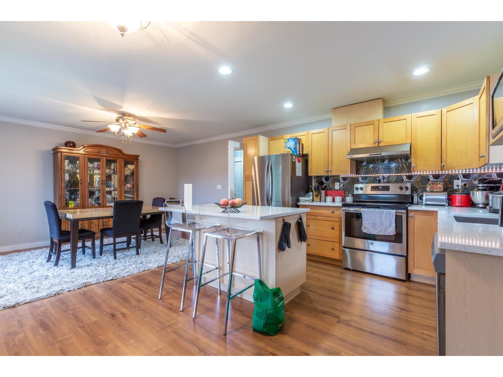 32967 Egglestone Avenue, Mission, British Columbia  V2V 7R7 - Photo 12 - R3092441