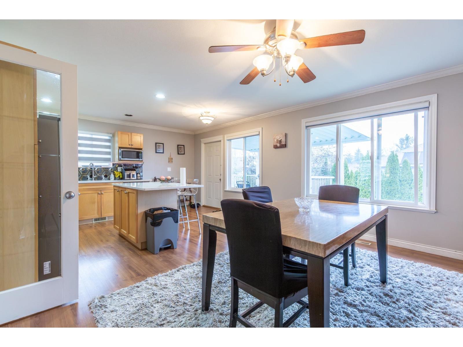 32967 Egglestone Avenue, Mission, British Columbia  V2V 7R7 - Photo 8 - R3092441