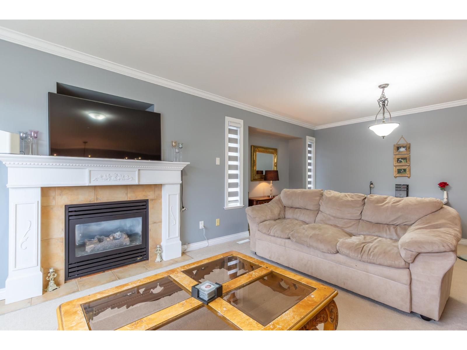 32967 Egglestone Avenue, Mission, British Columbia  V2V 7R7 - Photo 6 - R3092441