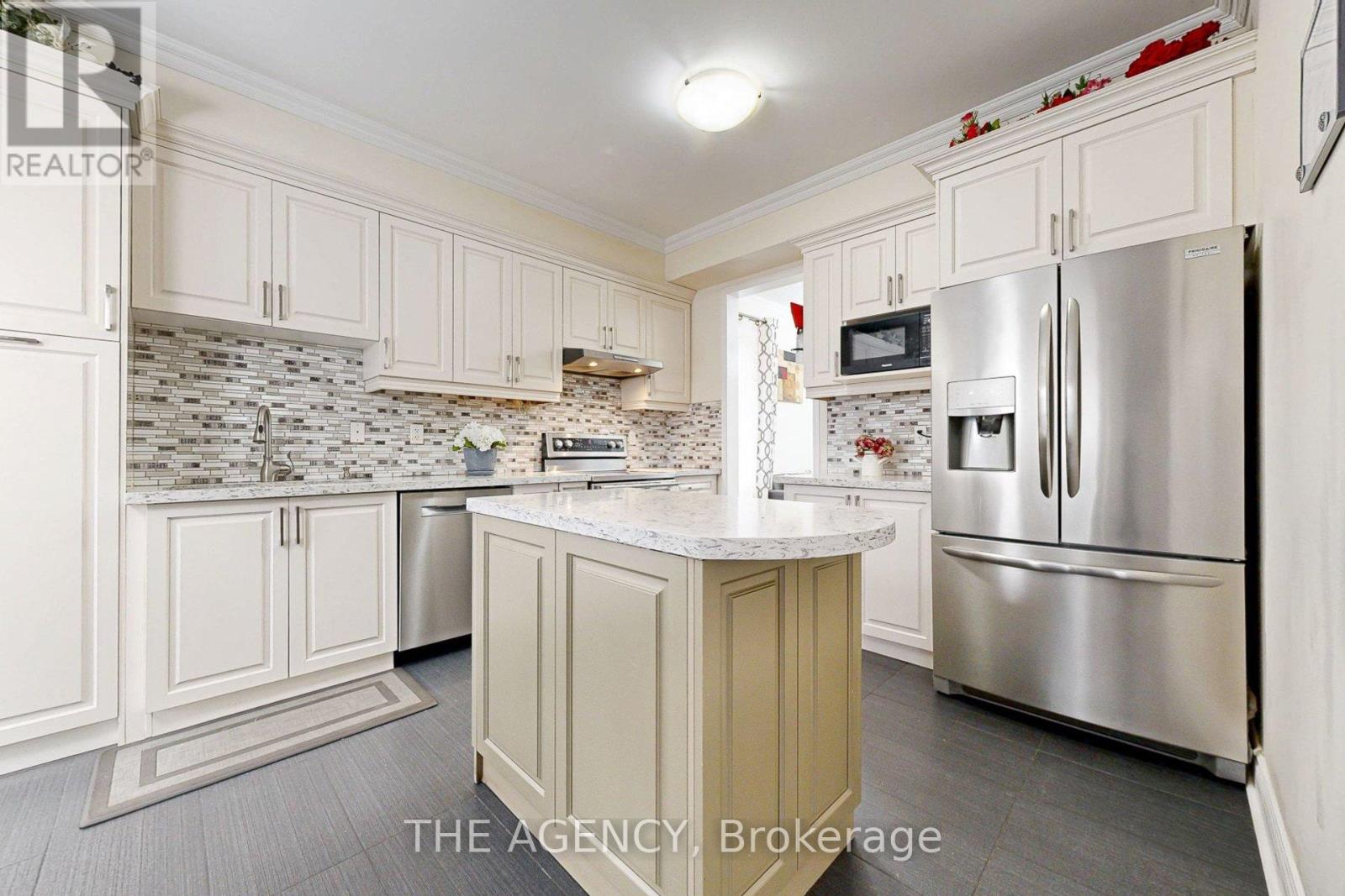 31 Seward Crescent, Ajax, Ontario  L1Z 2C3 - Photo 17 - E12812942