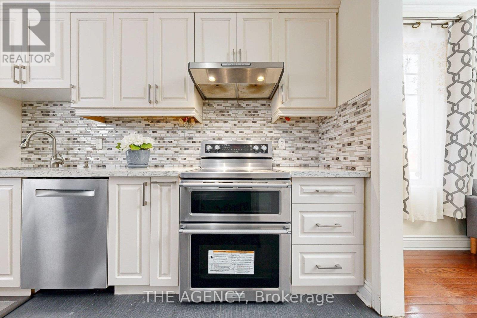 31 Seward Crescent, Ajax, Ontario  L1Z 2C3 - Photo 18 - E12812942