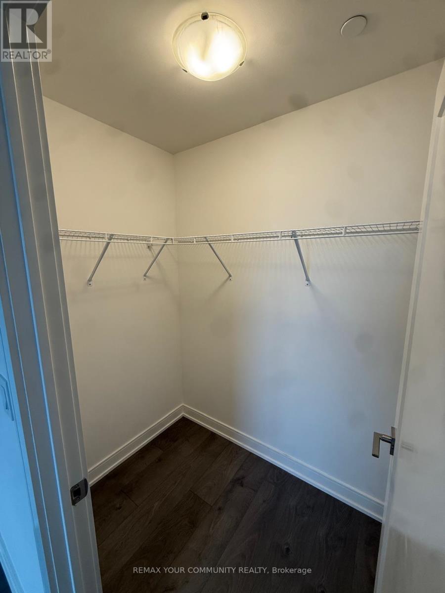 1102 - 705 Davis Drive, Newmarket (Huron Heights-Leslie Valley), Ontario  L3Y 0J1 - Photo 17 - N12812746