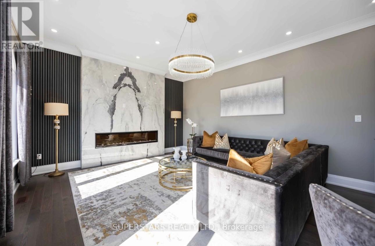 2236 Pemberton Way, Innisfil, Ontario  L0L 1K0 - Photo 7 - N12812810