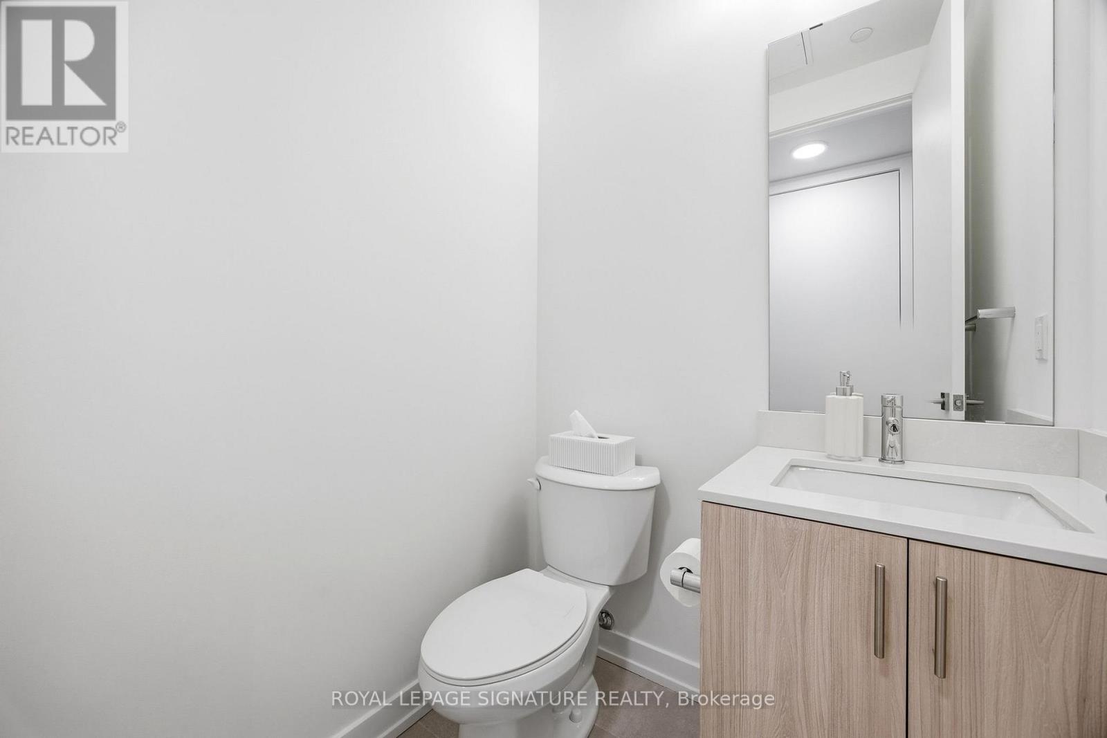 105 - 5 Red Squirrel Lane, Richmond Hill, Ontario  L4S 0P5 - Photo 8 - N12812900