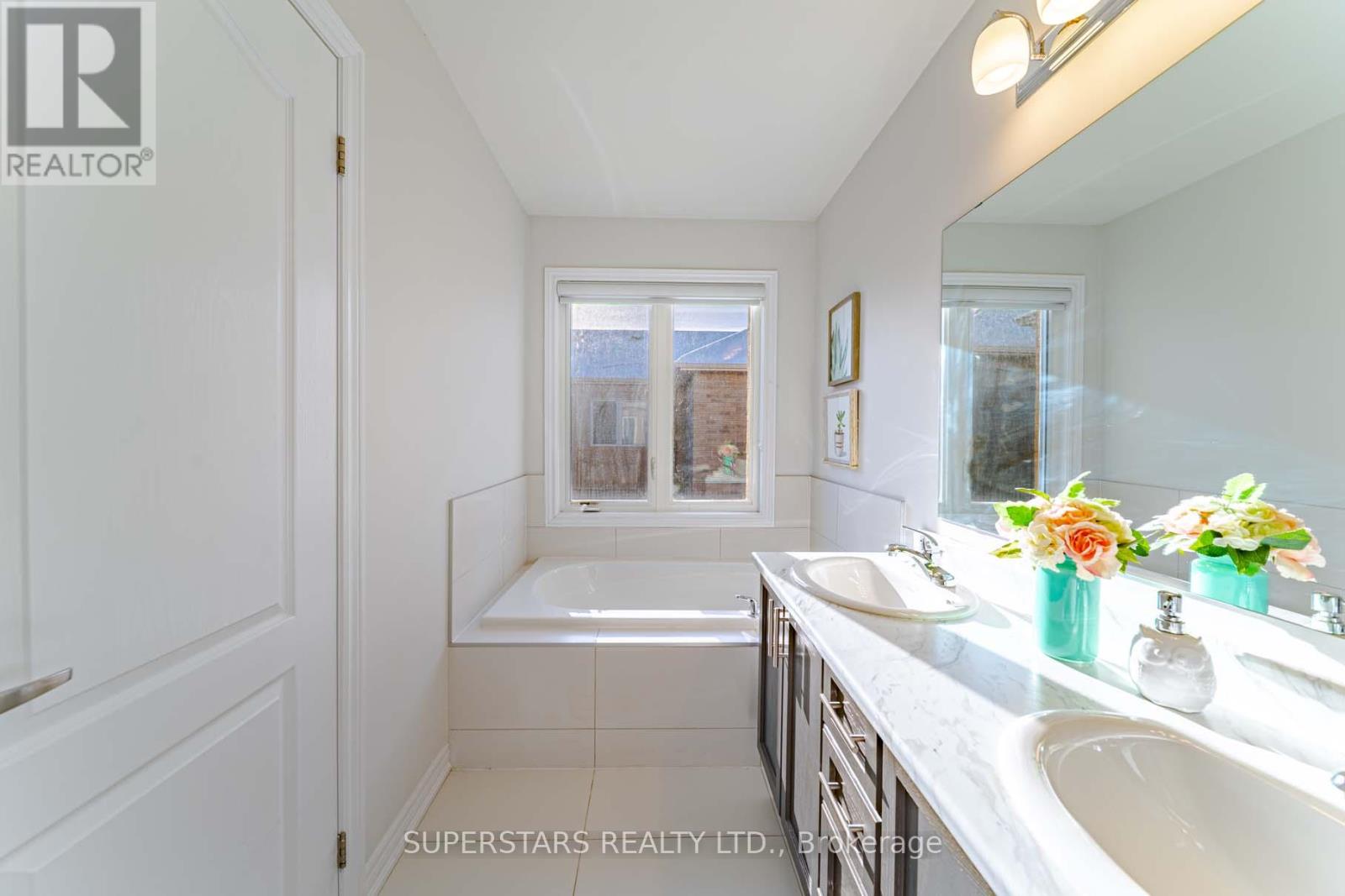 178 Webb Street, Markham, Ontario  L6B 1N9 - Photo 18 - N12808870