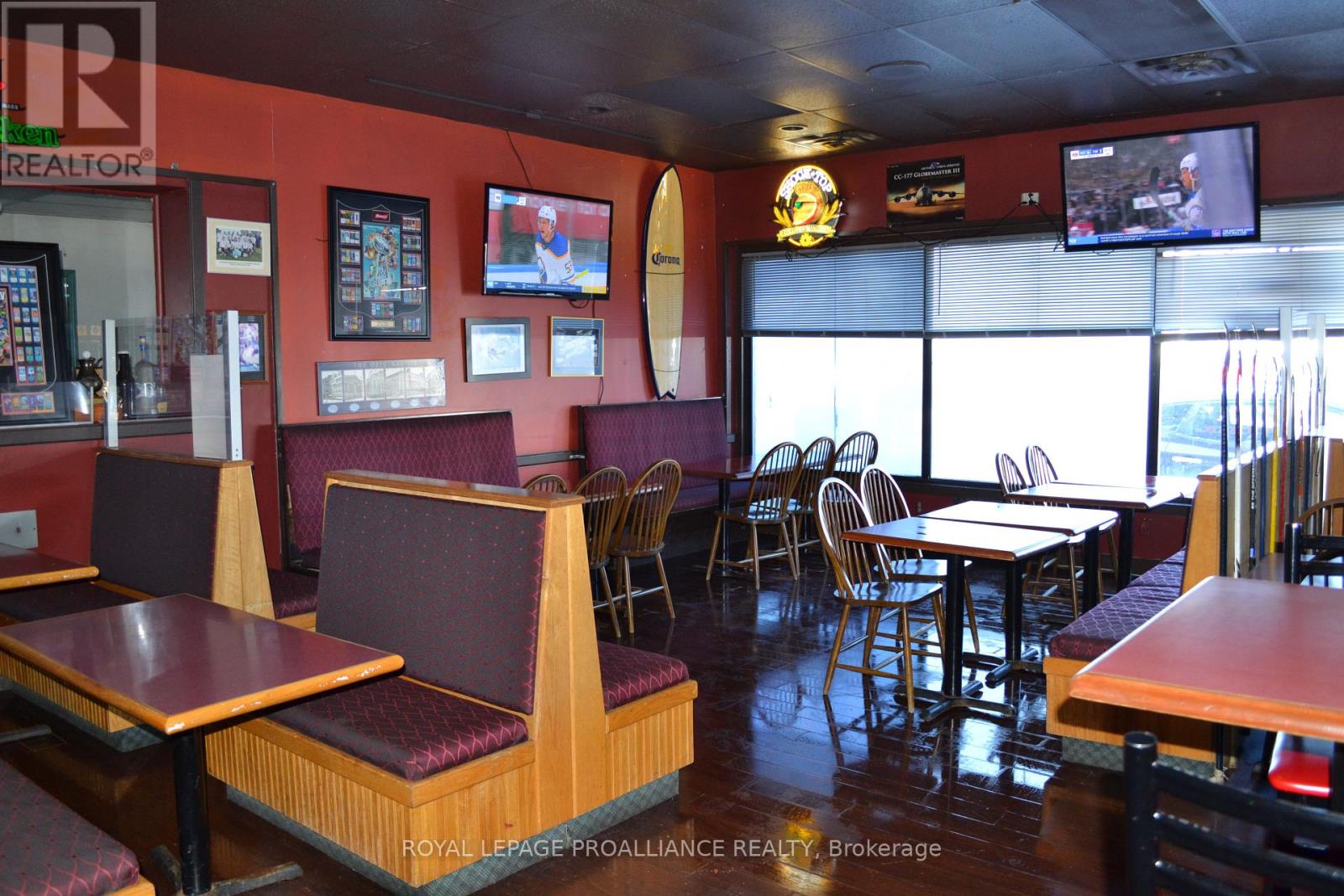 39 Dundas Street E, Quinte West, Ontario  K8V 1K6 - Photo 11 - X12812800