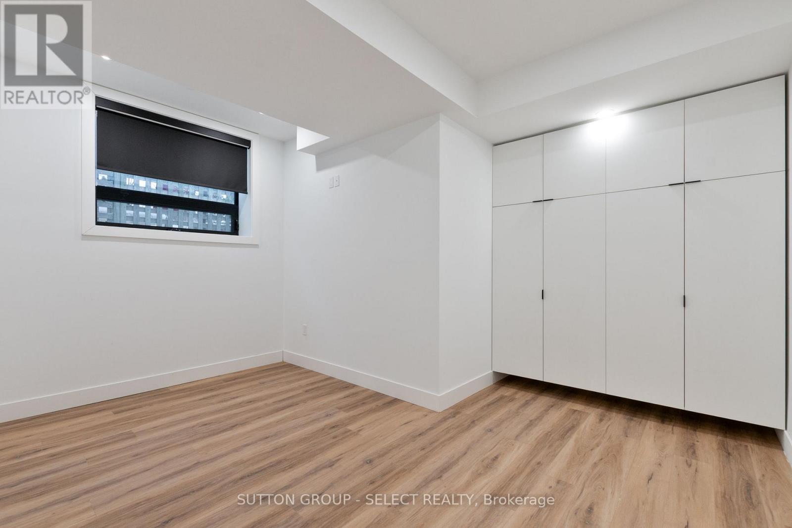 Photo 28 of 48 for 822 Maitland Street