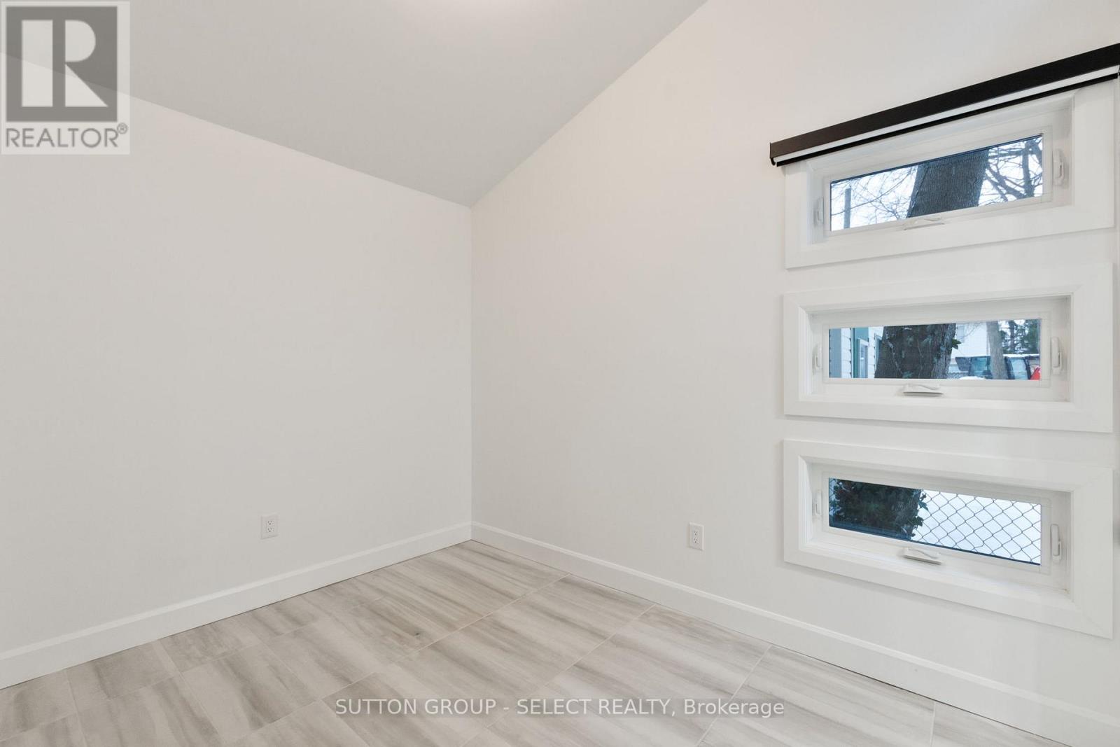 Photo 41 of 48 for 822 Maitland Street