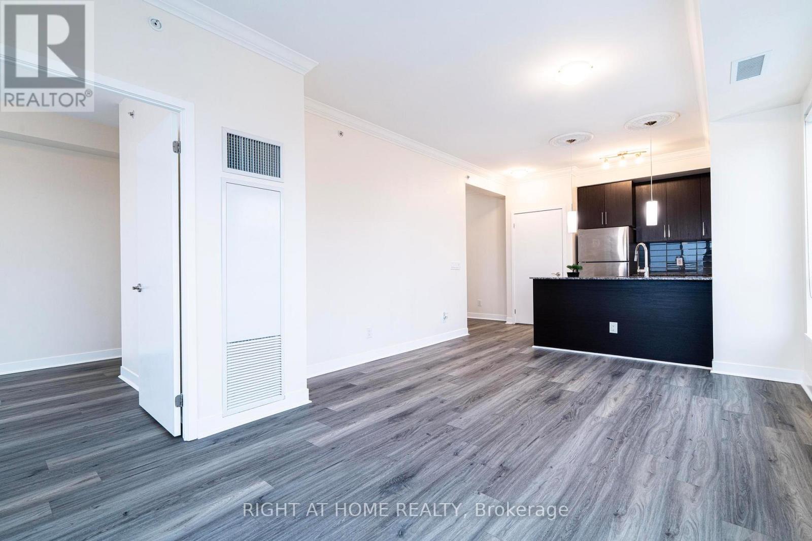 1402 - 840 Queens Plate Drive, Toronto, Ontario  M9W 0E7 - Photo 12 - W12812744