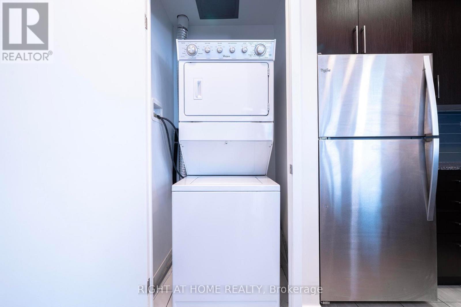 1402 - 840 Queens Plate Drive, Toronto, Ontario  M9W 0E7 - Photo 22 - W12812744