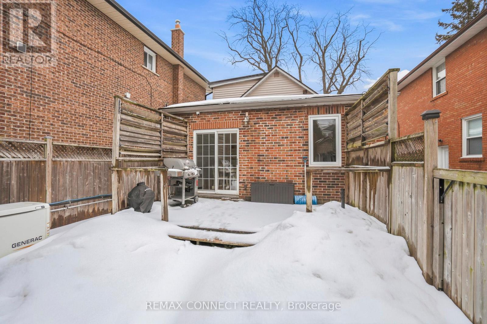 60 Woodbury Road, Toronto, Ontario  M8W 1X7 - Photo 43 - W12812774