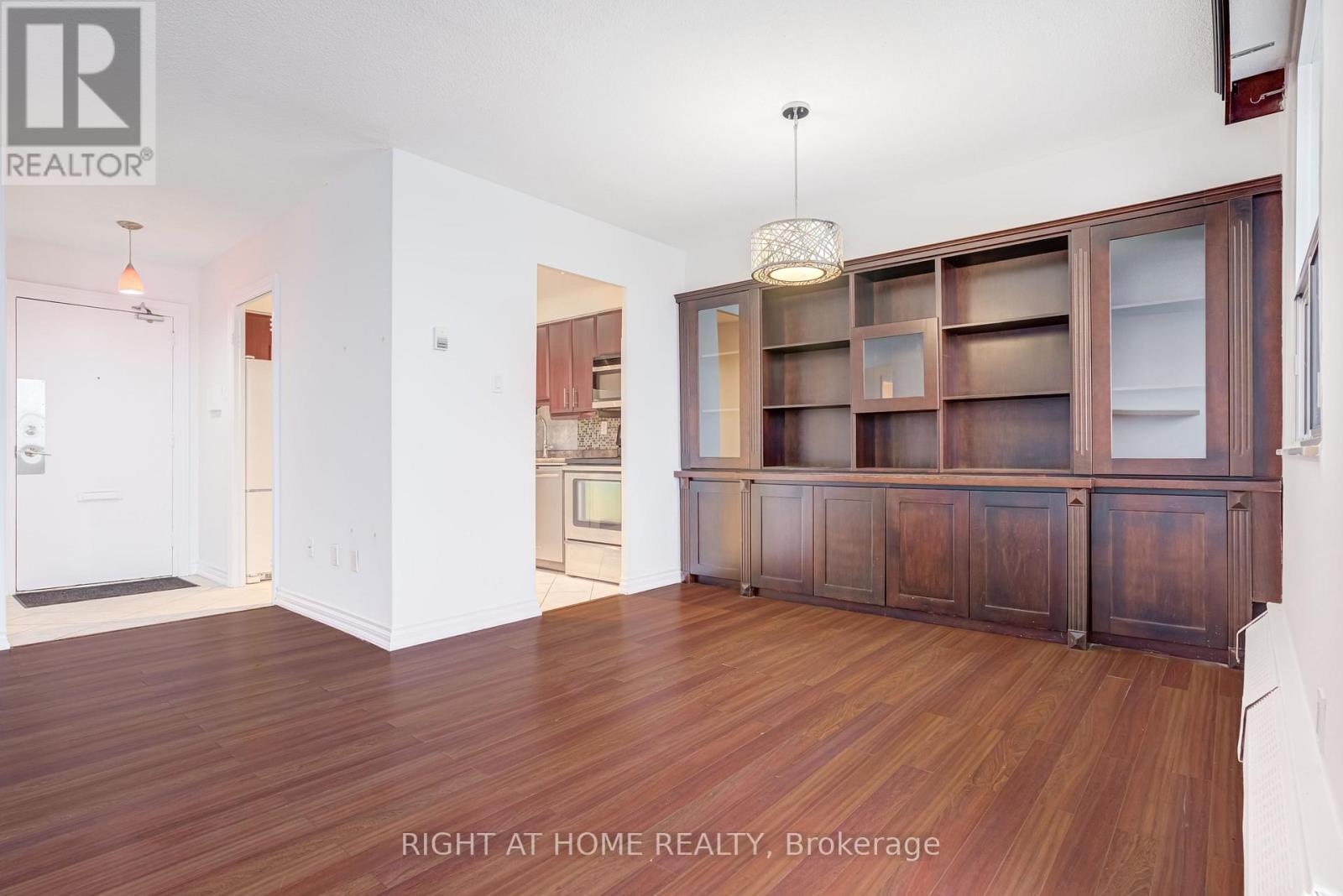 802 - 551 The West Mall, Toronto, Ontario  M9C 1G7 - Photo 12 - W12812778